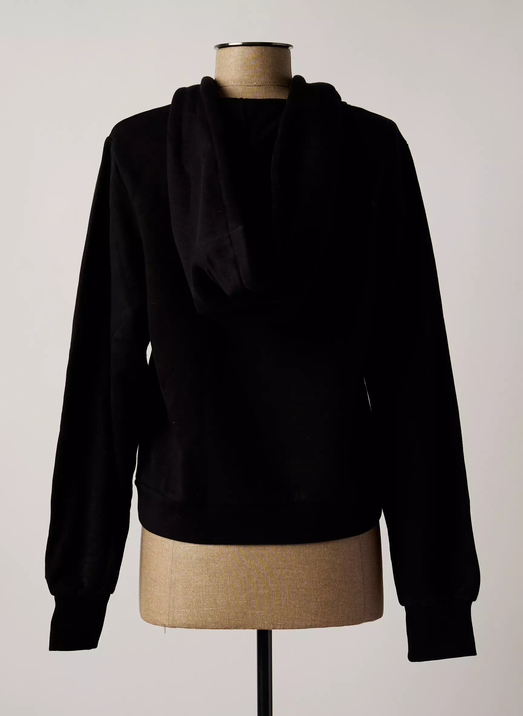 Reebok Sweat Capuche Femme couleur noir