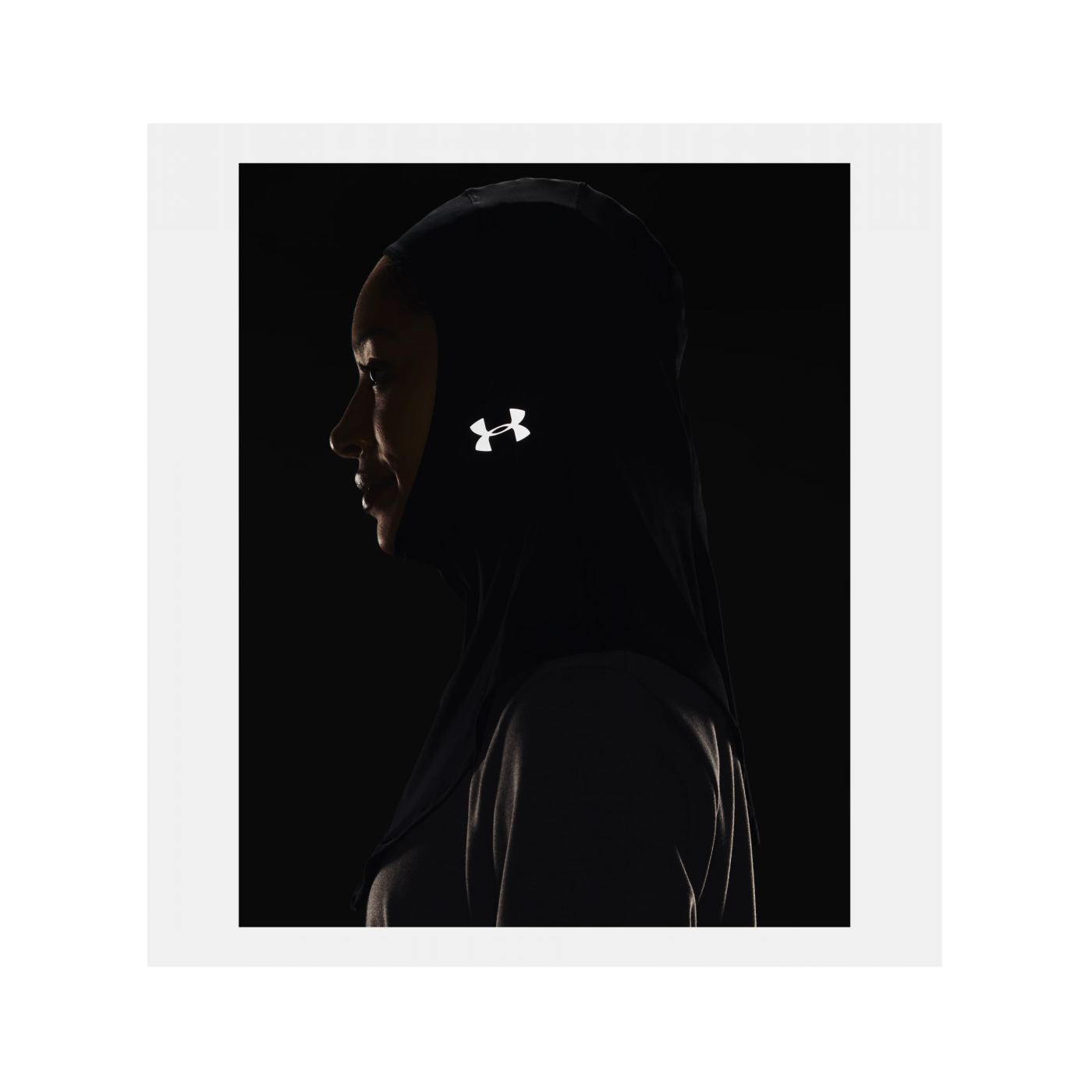 Under Armour Sport Hijab Damen Schwarz F001