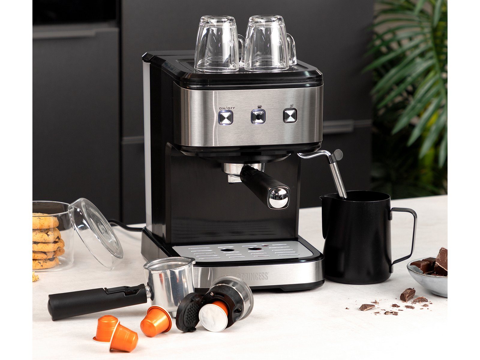PRINCESS Siebträgermaschine, italienische Siebdruck Kaffee & Espresso-Maschine mit Milchaufschäumer