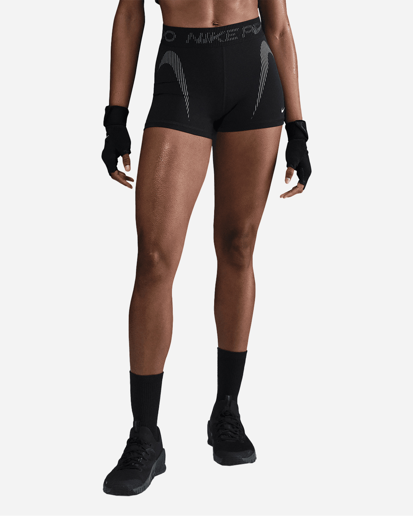 Krótkie buty treningowe Nike Dri Fit Pro 3 cale W HJ1226-010