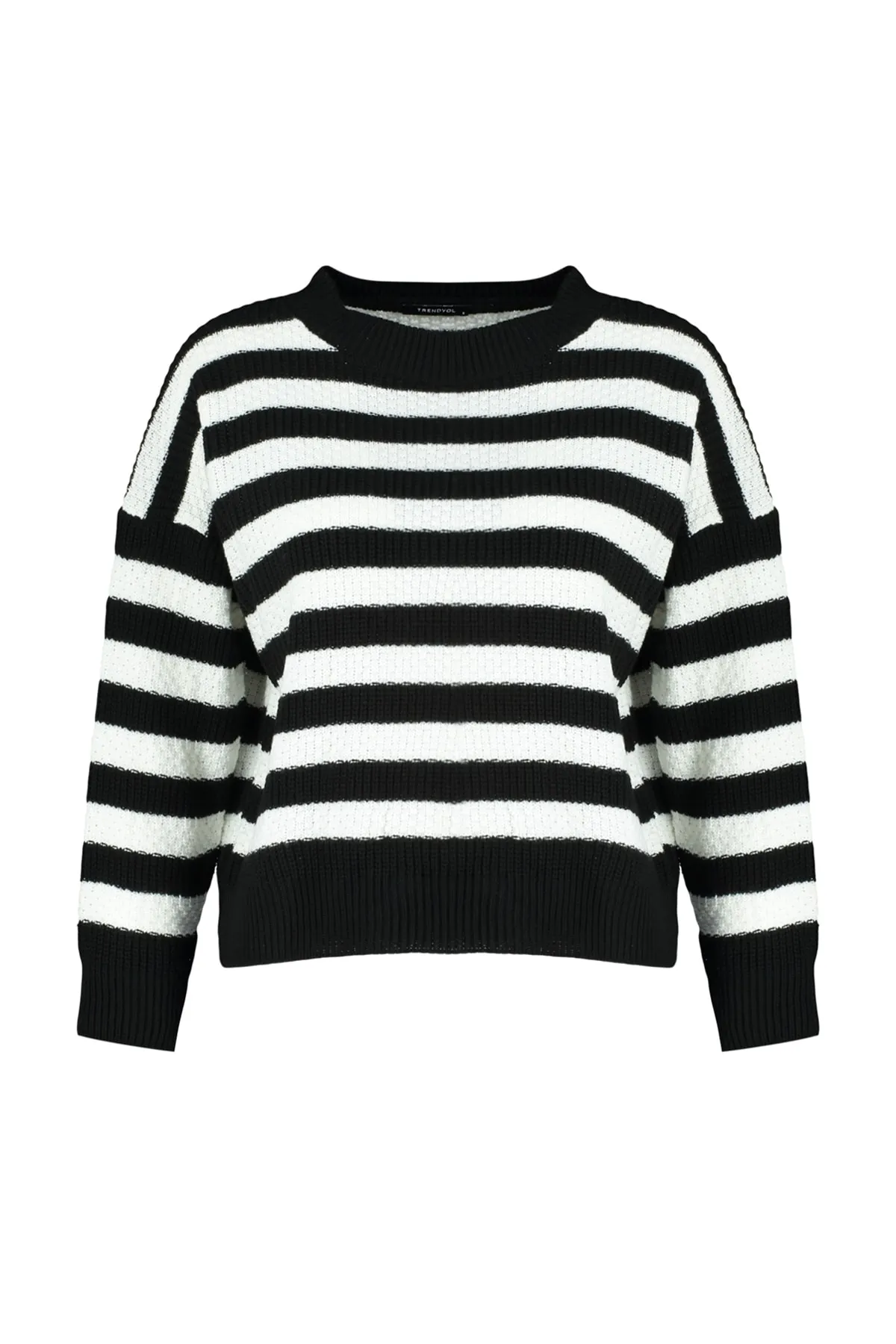 Trendyol Collection  Schwarzer Strickpullover mit weiter Passform TWOAW23KZ00516
