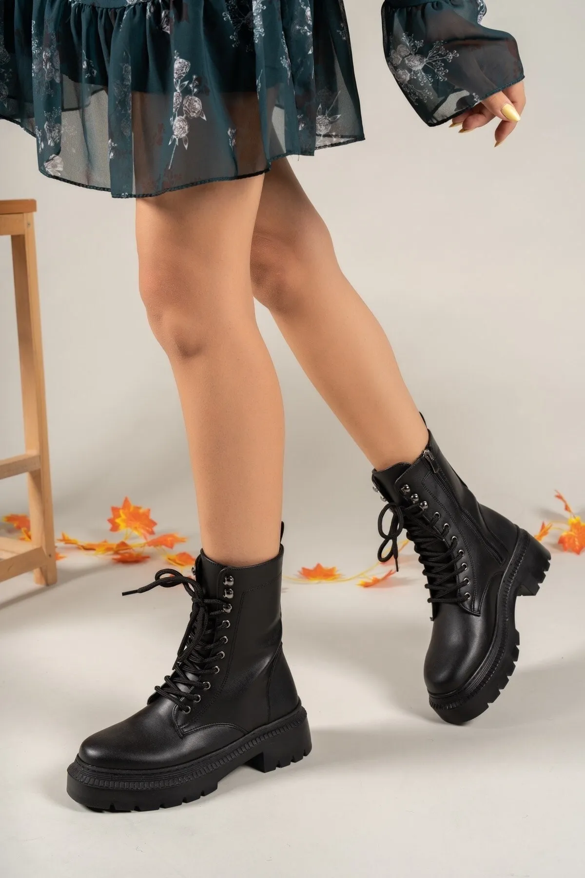 Riccon  Schwarze Damenstiefel mit Reißverschluss 0012299