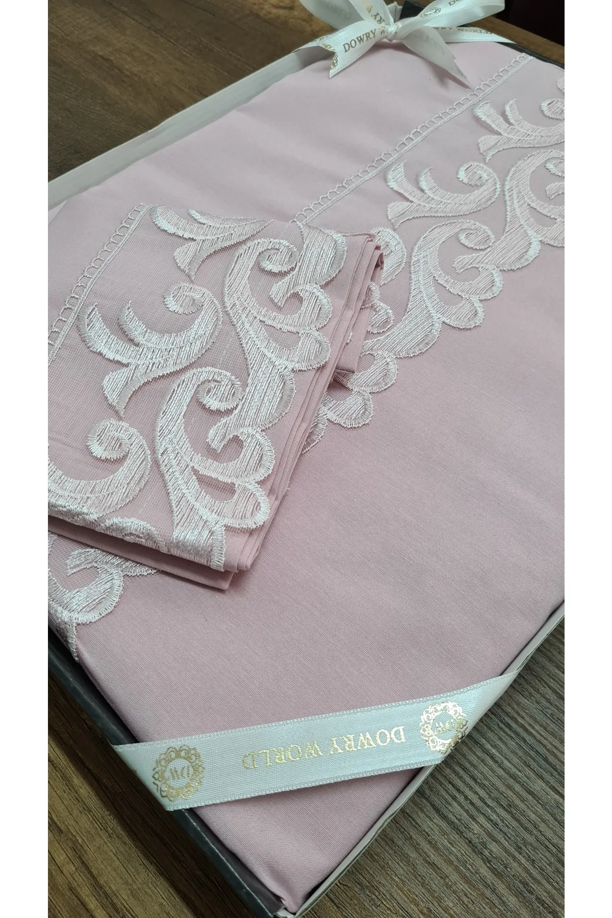 Çeyiz Diyarı  Belinda Bettbezug-Set mit französischer Spitze, Puder