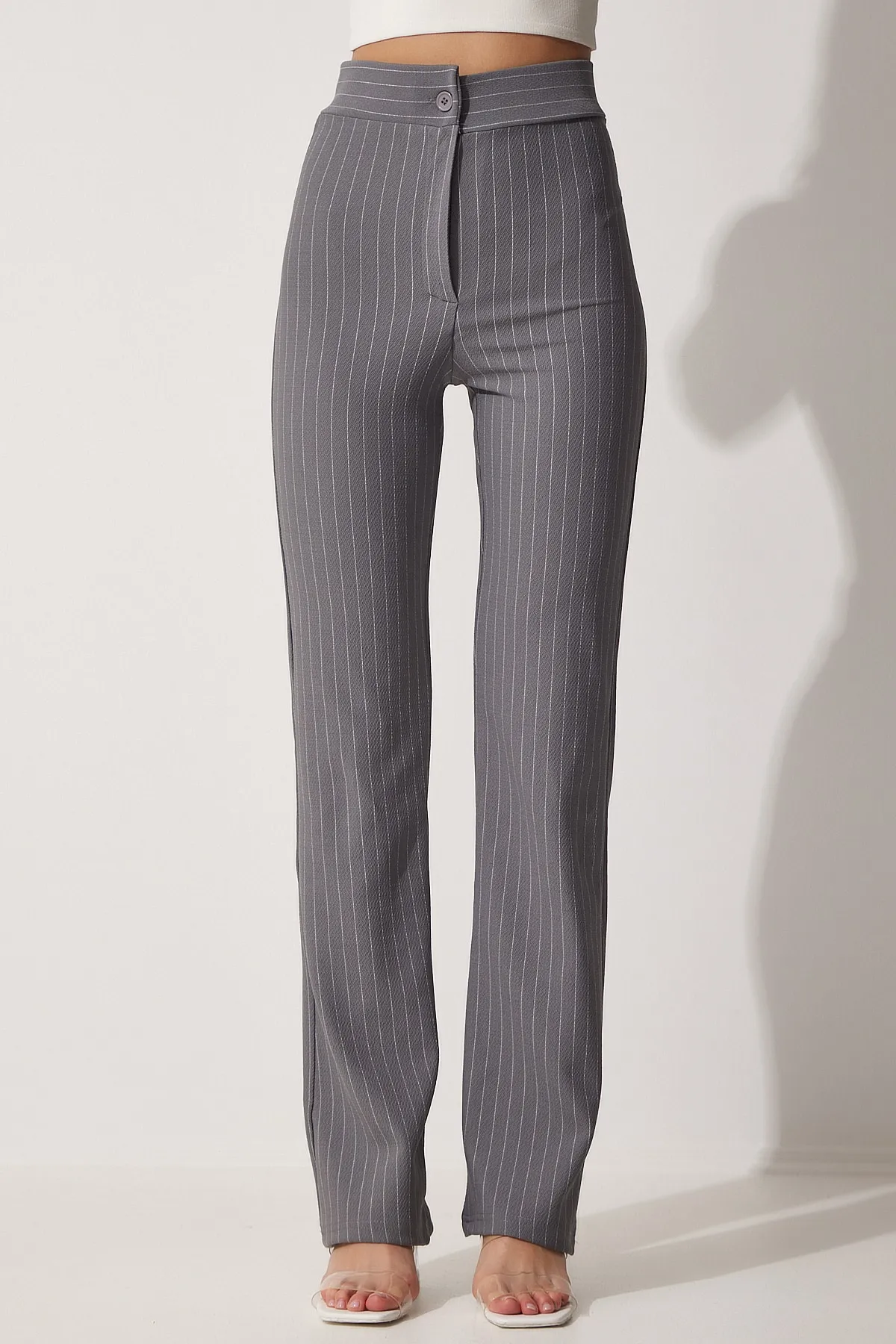 Happiness İstanbul  Graue gestreifte Damenhose mit hoher Taille RV00094
