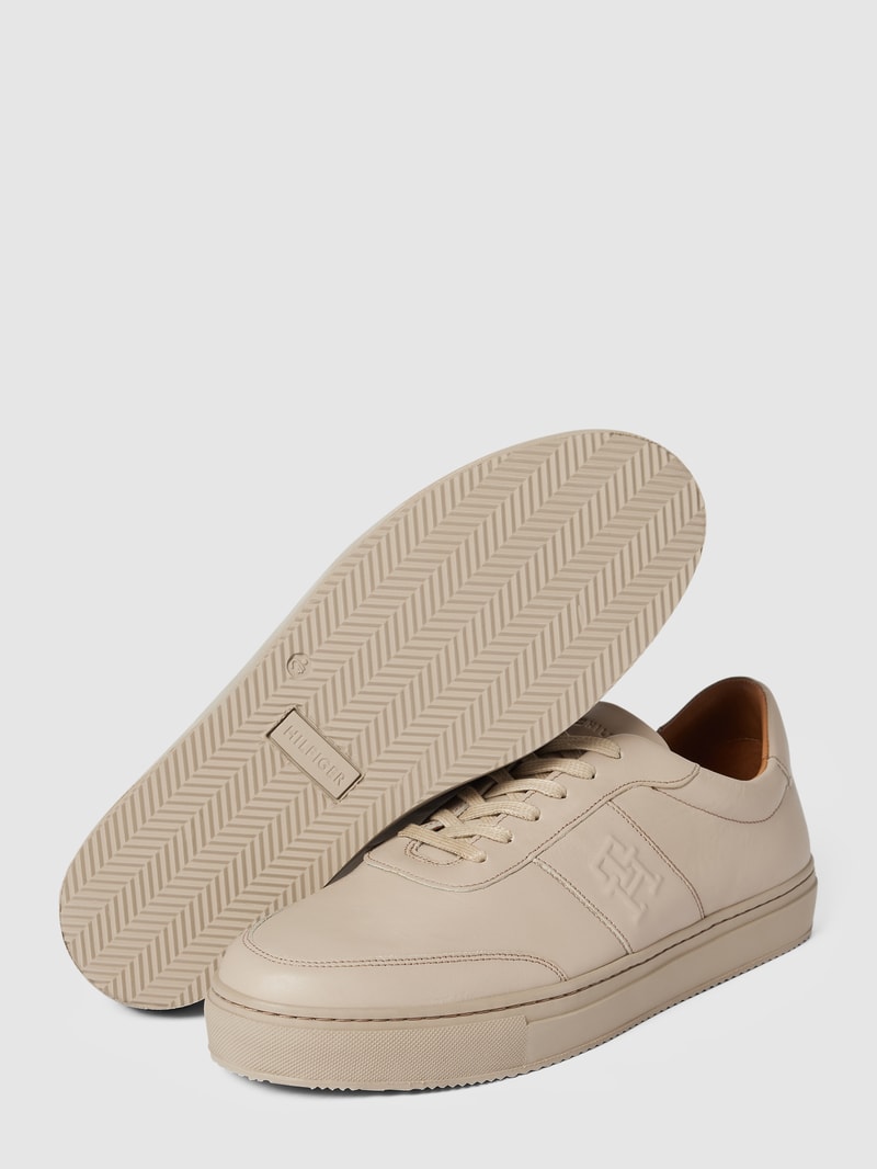 Sneaker mit Label-Detail Modell 'PREMIUM' in taupe