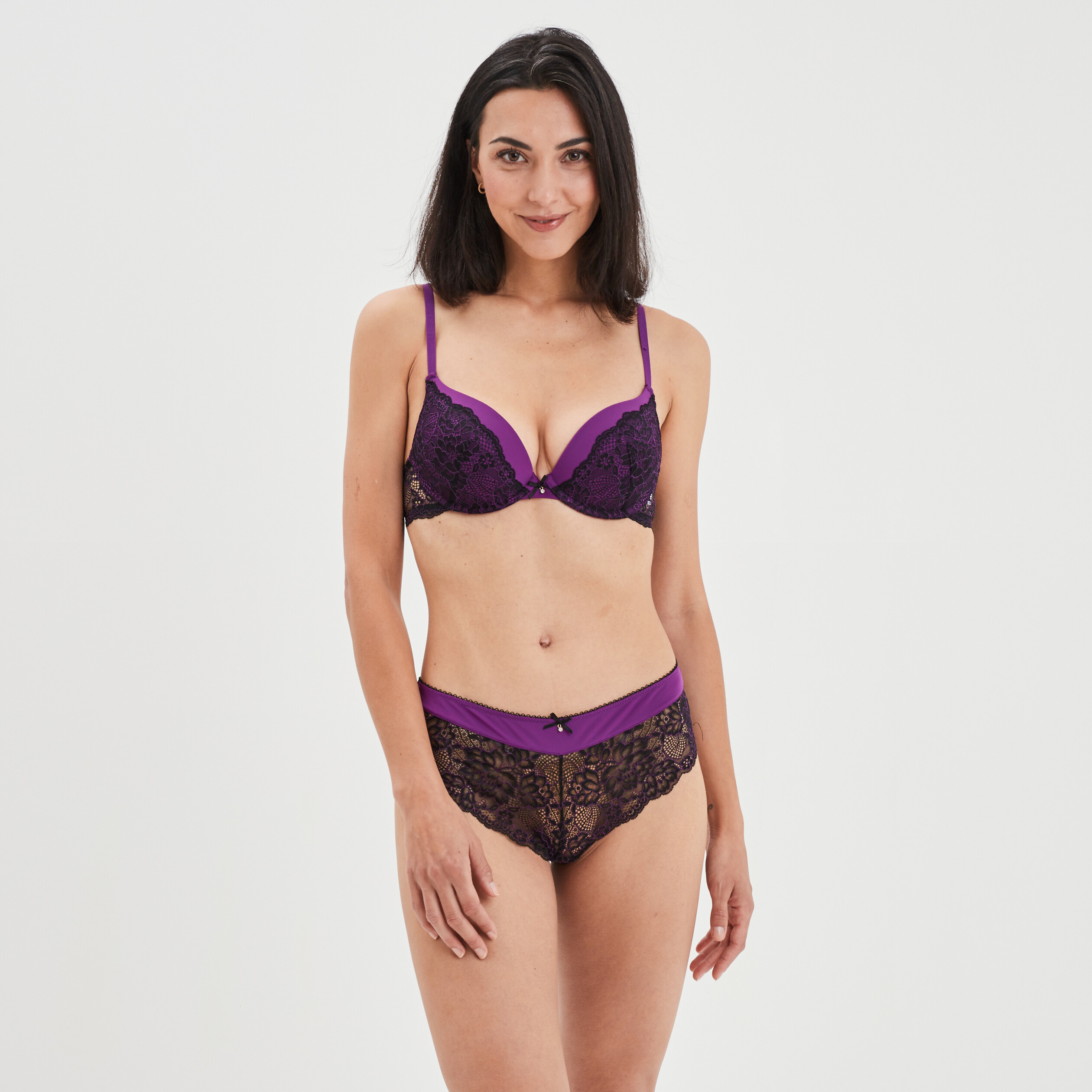 Shorty en micro dentelle violet femme | La Halle
