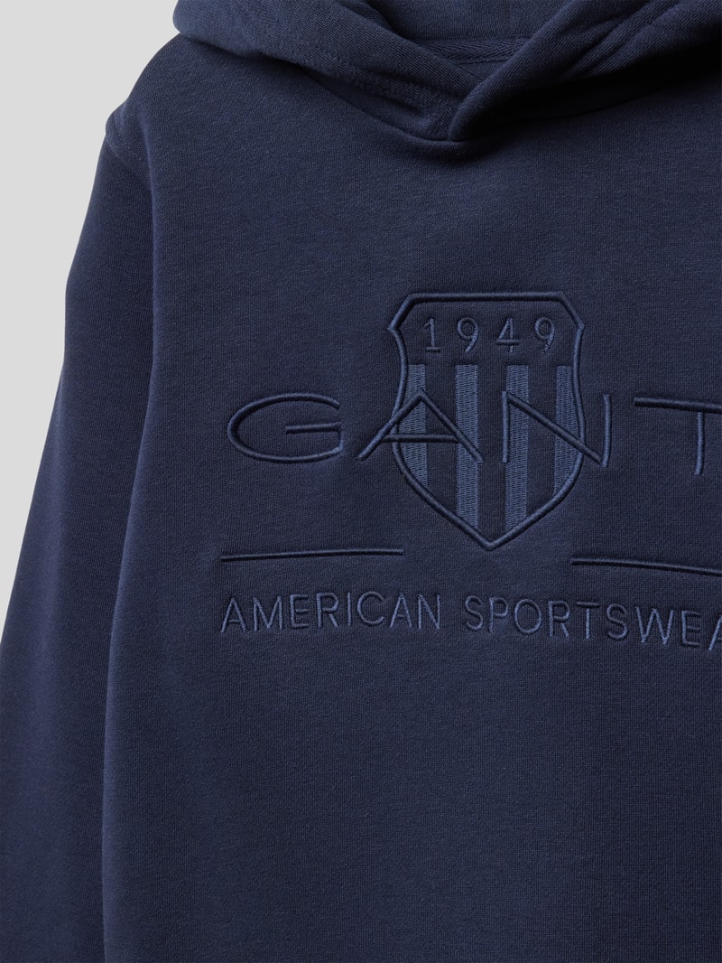 Hoodie mit Label-Stitching Modell 'TONAL SHIELD' in blau