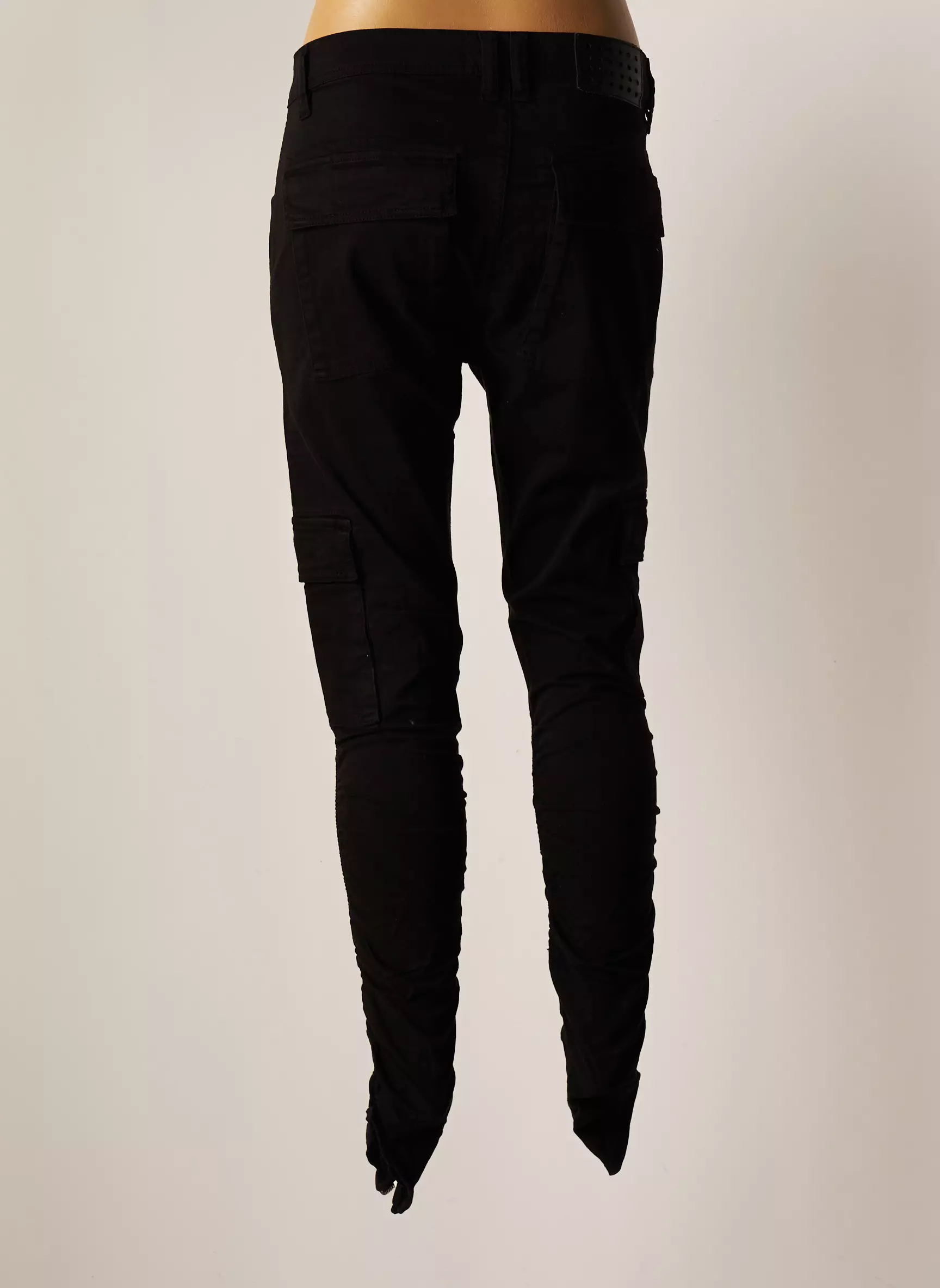 Unique Dnm Pantalons Slim Femme couleur noir