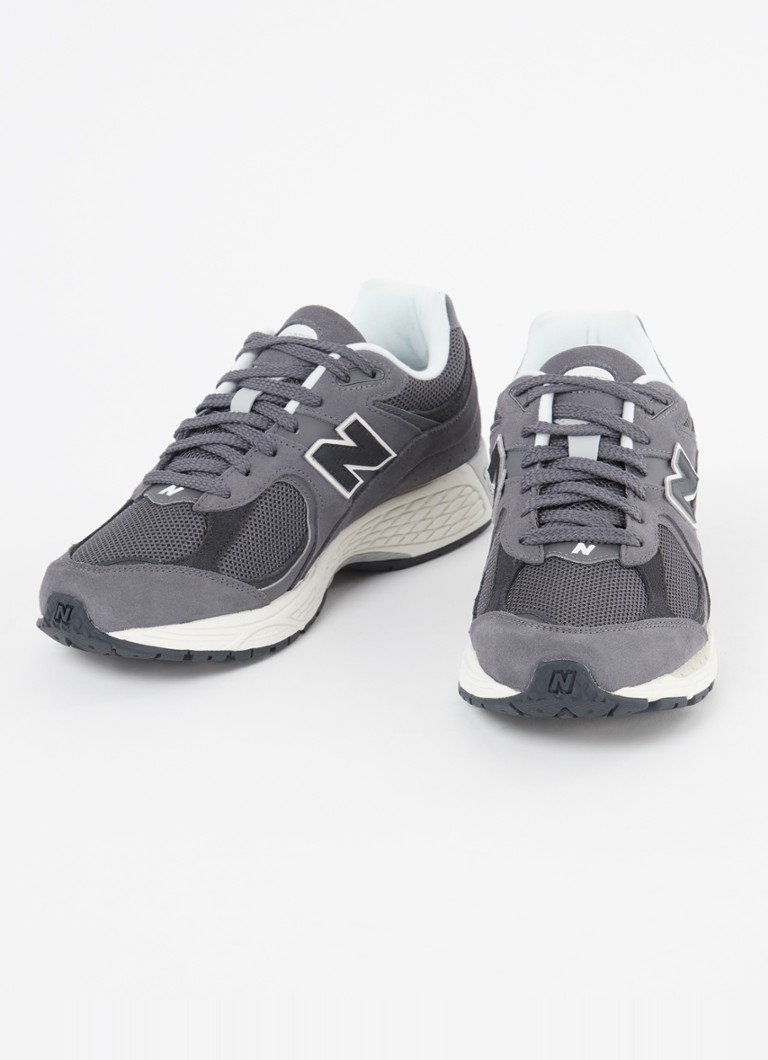 Patike New Balance 2002R s detaljima od antilopa i mrežaste kože