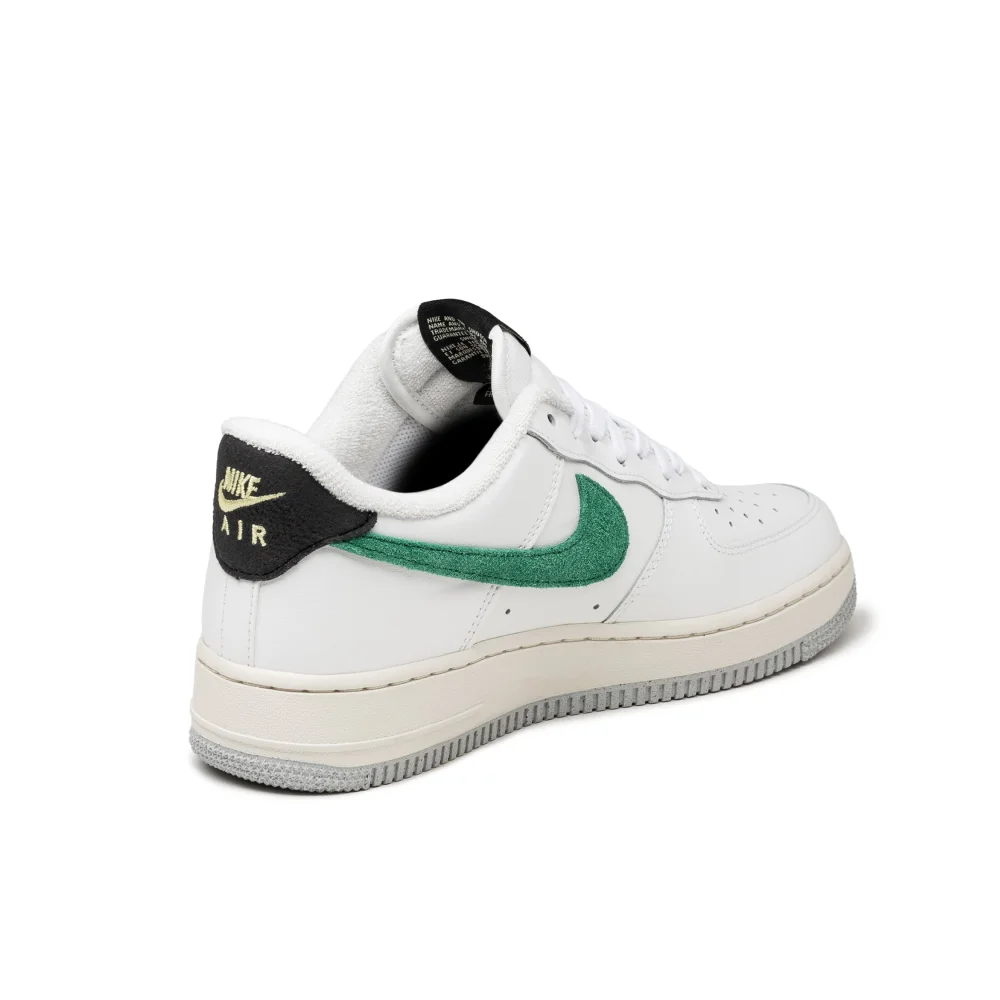 Nike Air Force 1 07 DR8593-100 / weiss