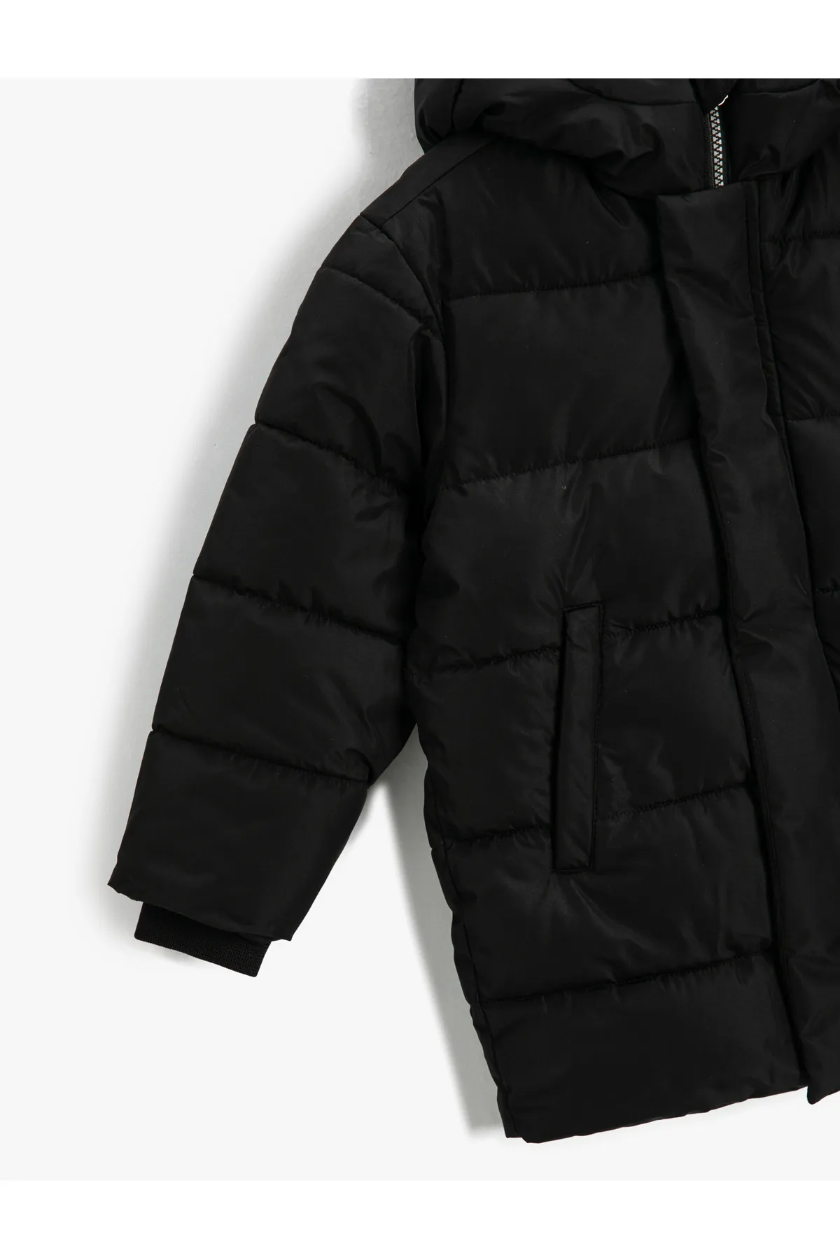 Koton  Pufferjacke mit Kapuze