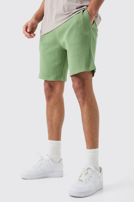 Mittellange Slim-Fit Shorts in Waffeloptik