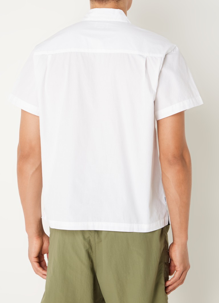 Camisa Obey Tres de corte regular com bordado floral e bolsos aplicados.