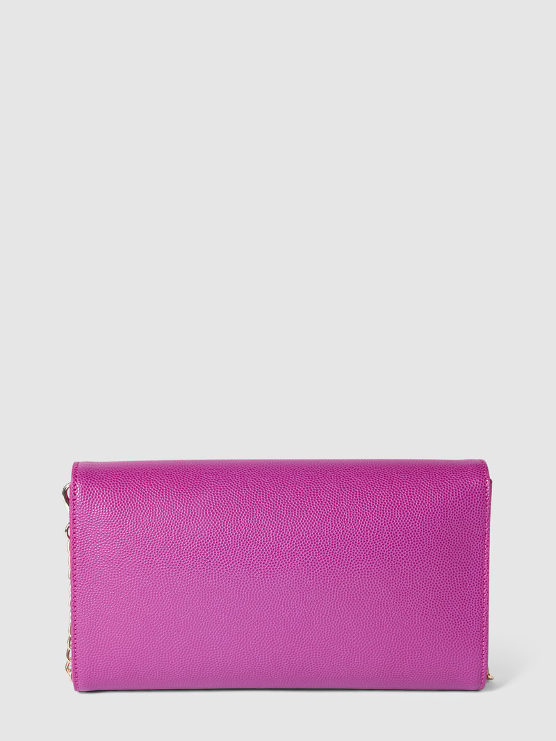 Clutch mit Label-Applikation Modell 'DIVINA' in fuchsia