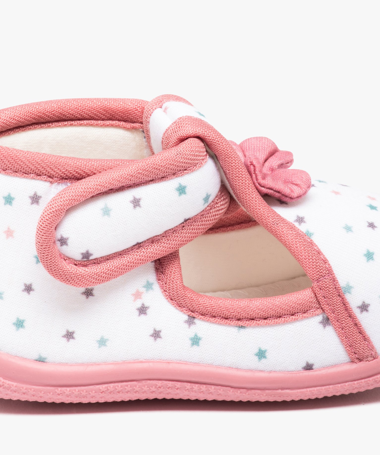 Chaussons bébé fille avec motifs étoiles et noeud sur le ... blanc | GEMO