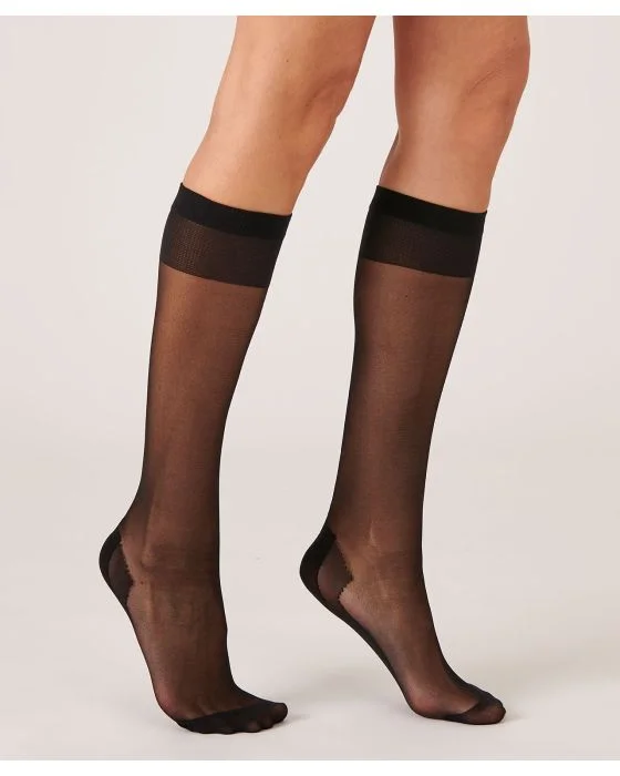 Lot de 4 paires de mi-bas voile 20 deniers.