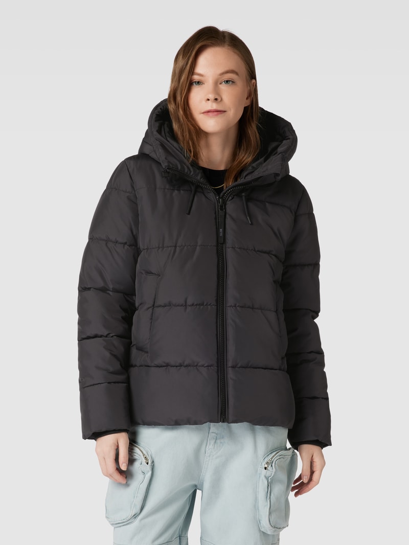 Steppjacke mit Kapuze in schwarz