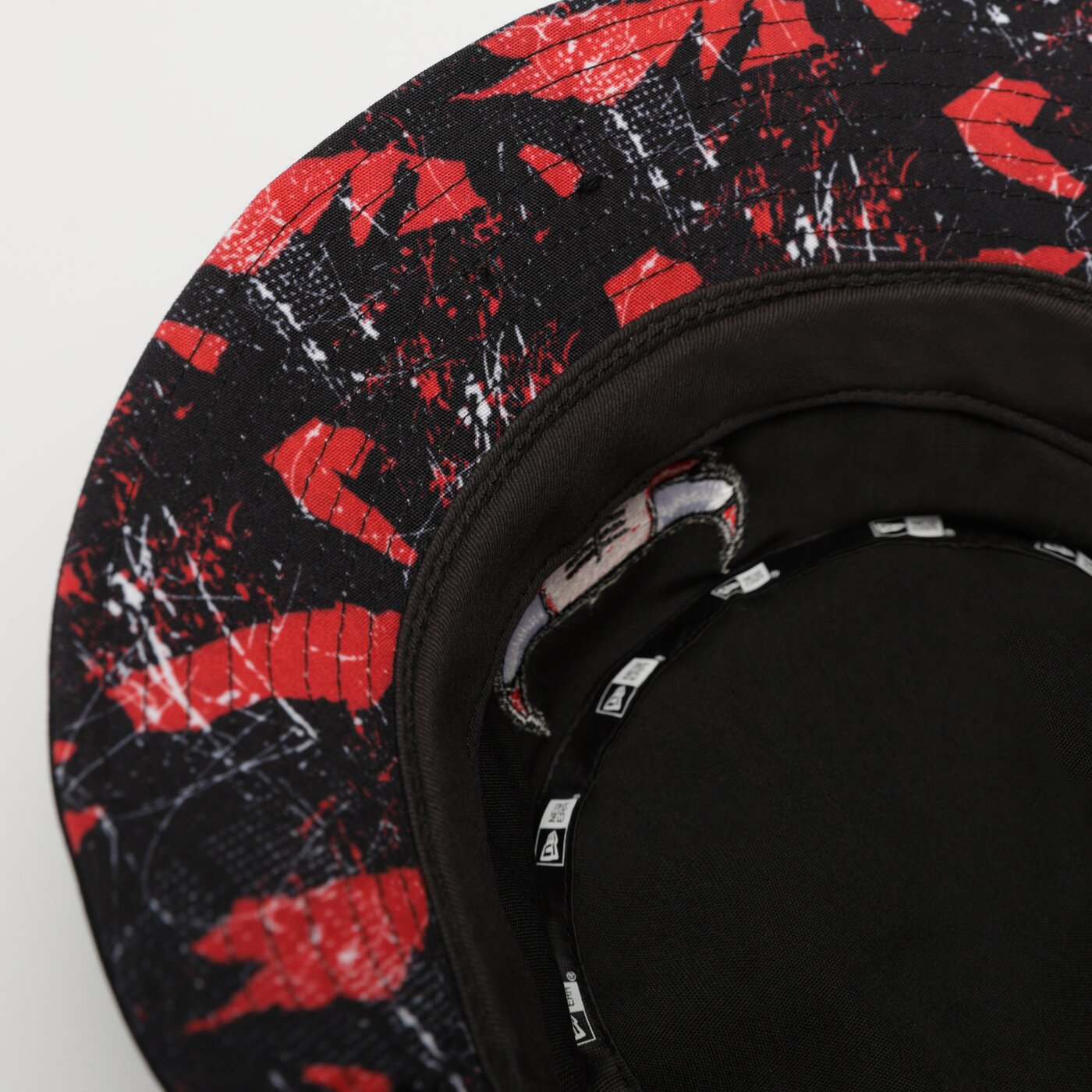 NEW ERA HUT PRINT INFILL BUCKET BULLS CHICAGO BULLS Schwarz