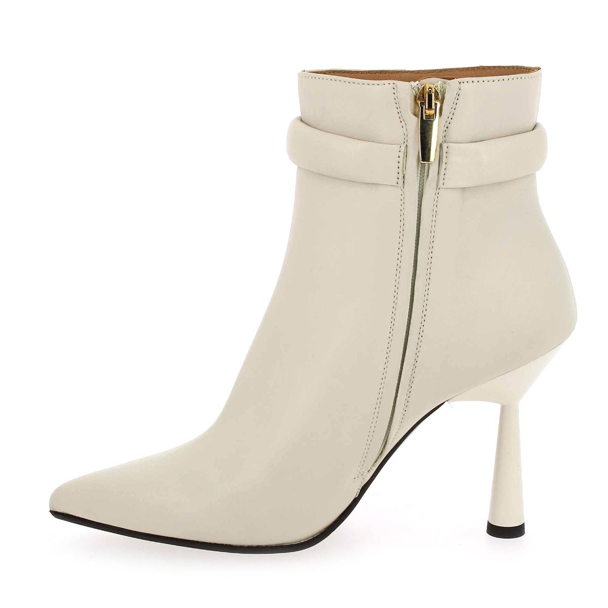 Chantal 1962  1859 - beige