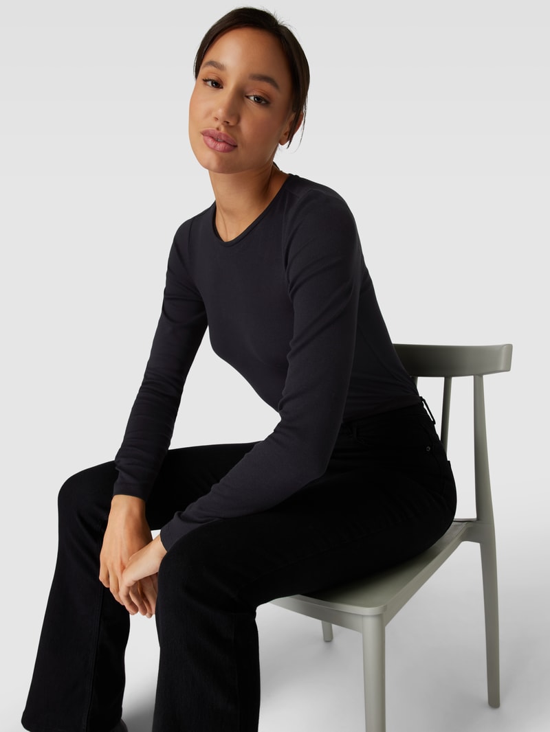 Longsleeve mit Rundhalsausschnitt in schwarz
