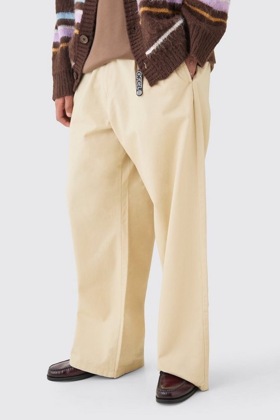 Chino-Hose mit extrem weitem Bein und Anhänger