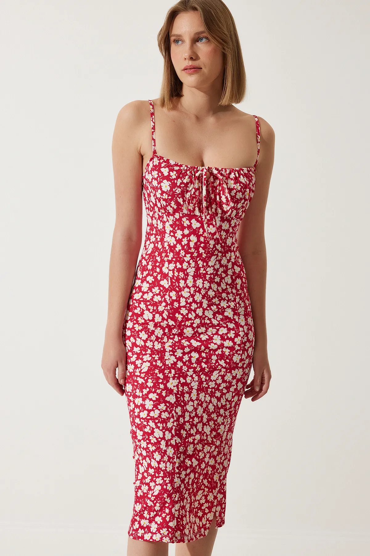 Happiness İstanbul  Damen-Sommerstrickkleid mit Schlitz in Dunkelrosa und Blumenmuster CI00029
