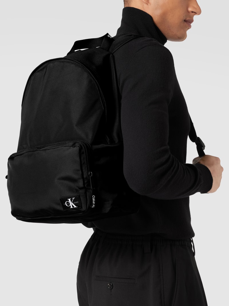 Rucksack mit Label-Details in schwarz