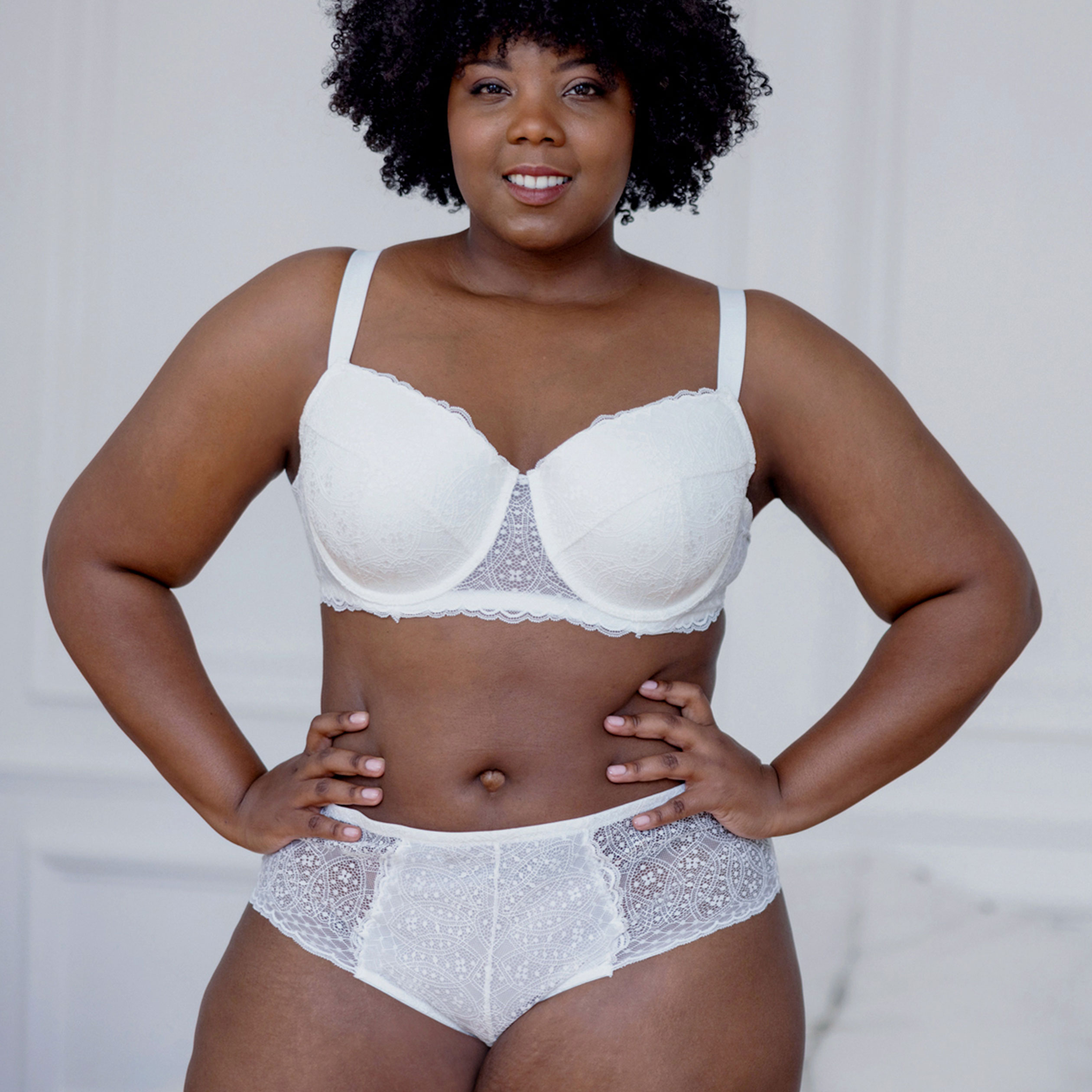 Shorty en dentelle Izzie blanc femme grande taille | La Halle