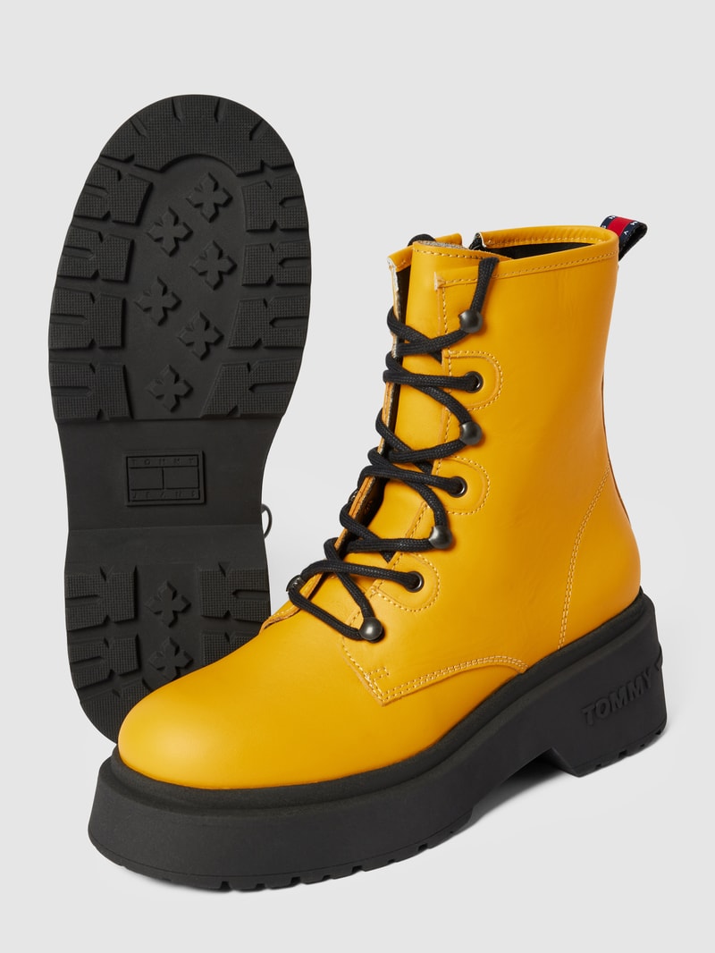 Schnürboots mit Plateau-Sohle Modell 'CHUNK' in gelb