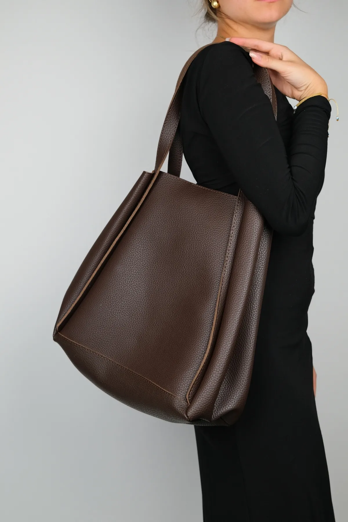 LuviShoes  KLOS Coffee Floater Damen Umhängetasche