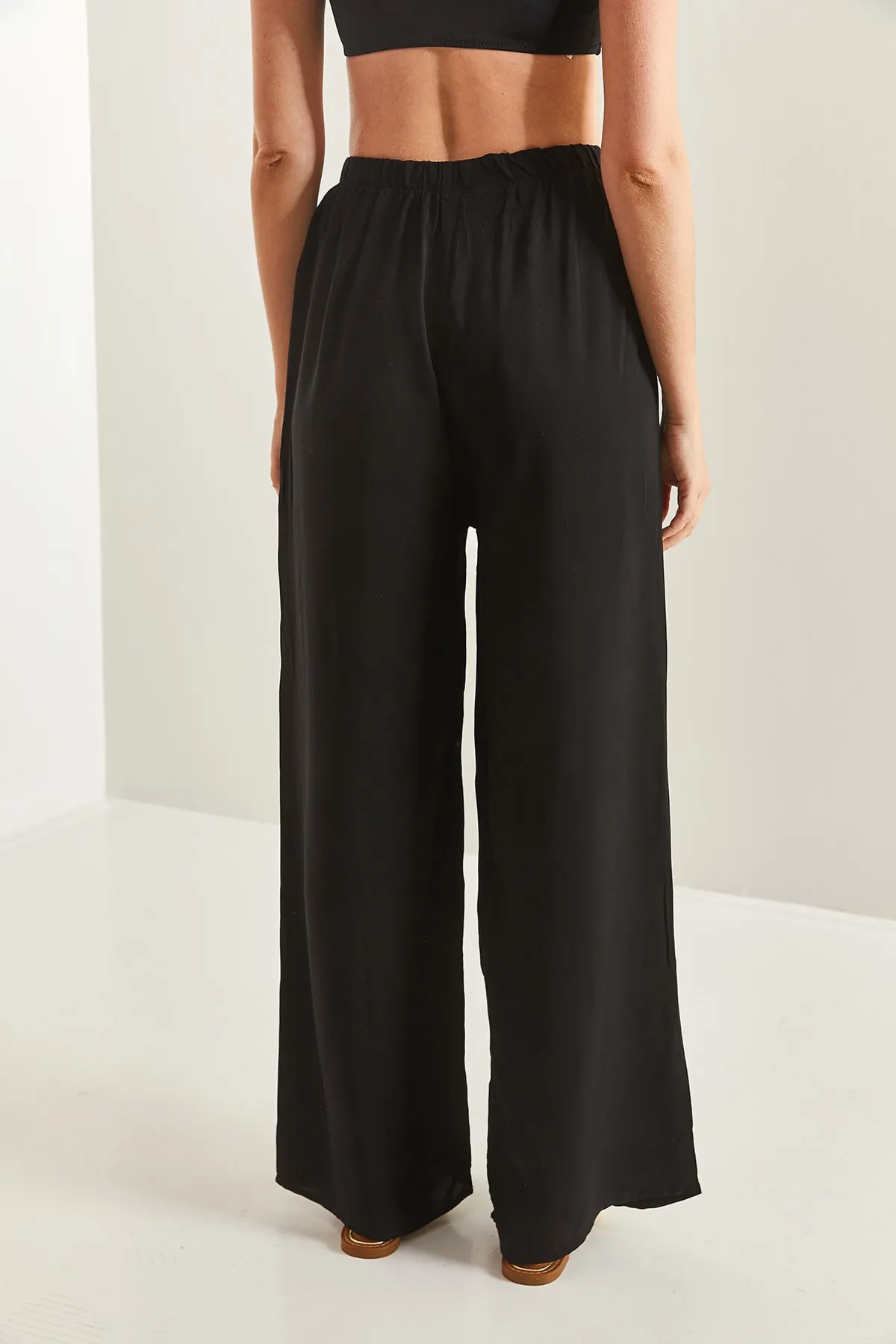 Bianco Lucci  Damen-Hose aus Viskose mit weitem Bein und Taillengürtel, Schwarz 10061050