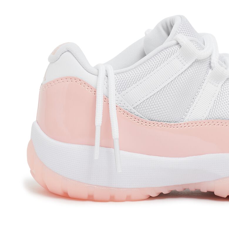 JORDAN Wmns Air Jordan 11 Retro Low 
