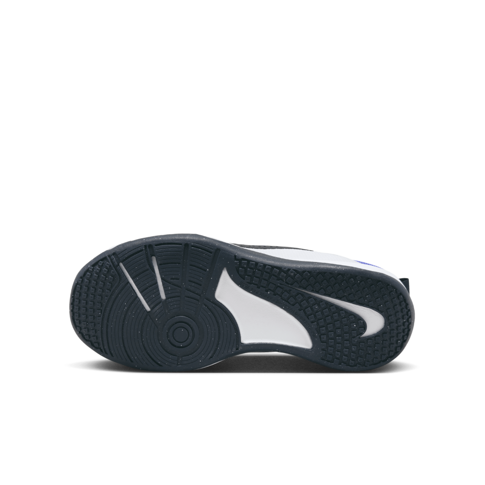 Nike Omni Multi Court DM9027-104 / weiss
