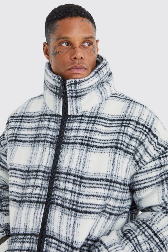 Karierte Steppjacke mit Trichterkragen