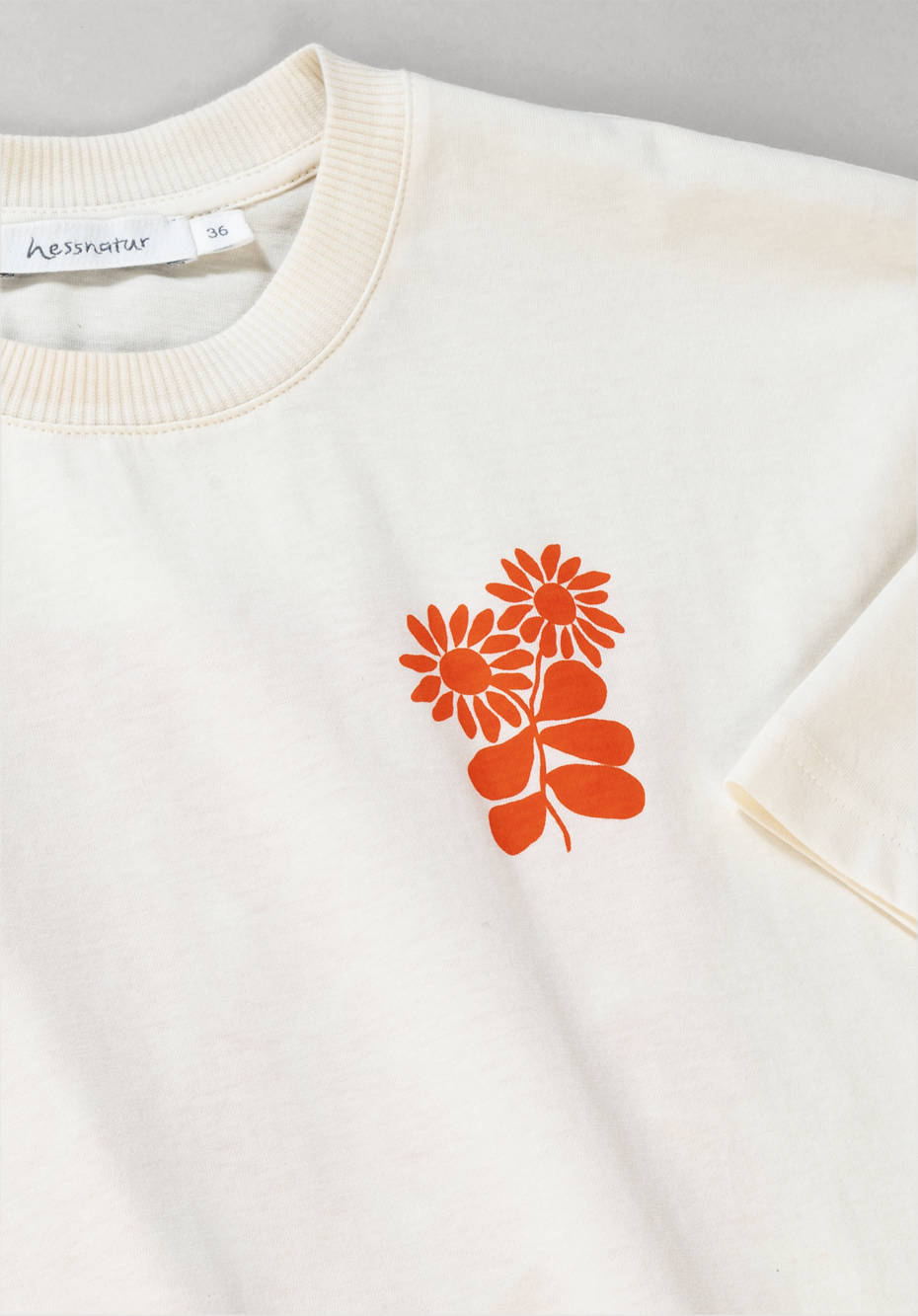 LIV LEE X HESSNATUR T-Shirt aus reiner Bio-Baumwolle