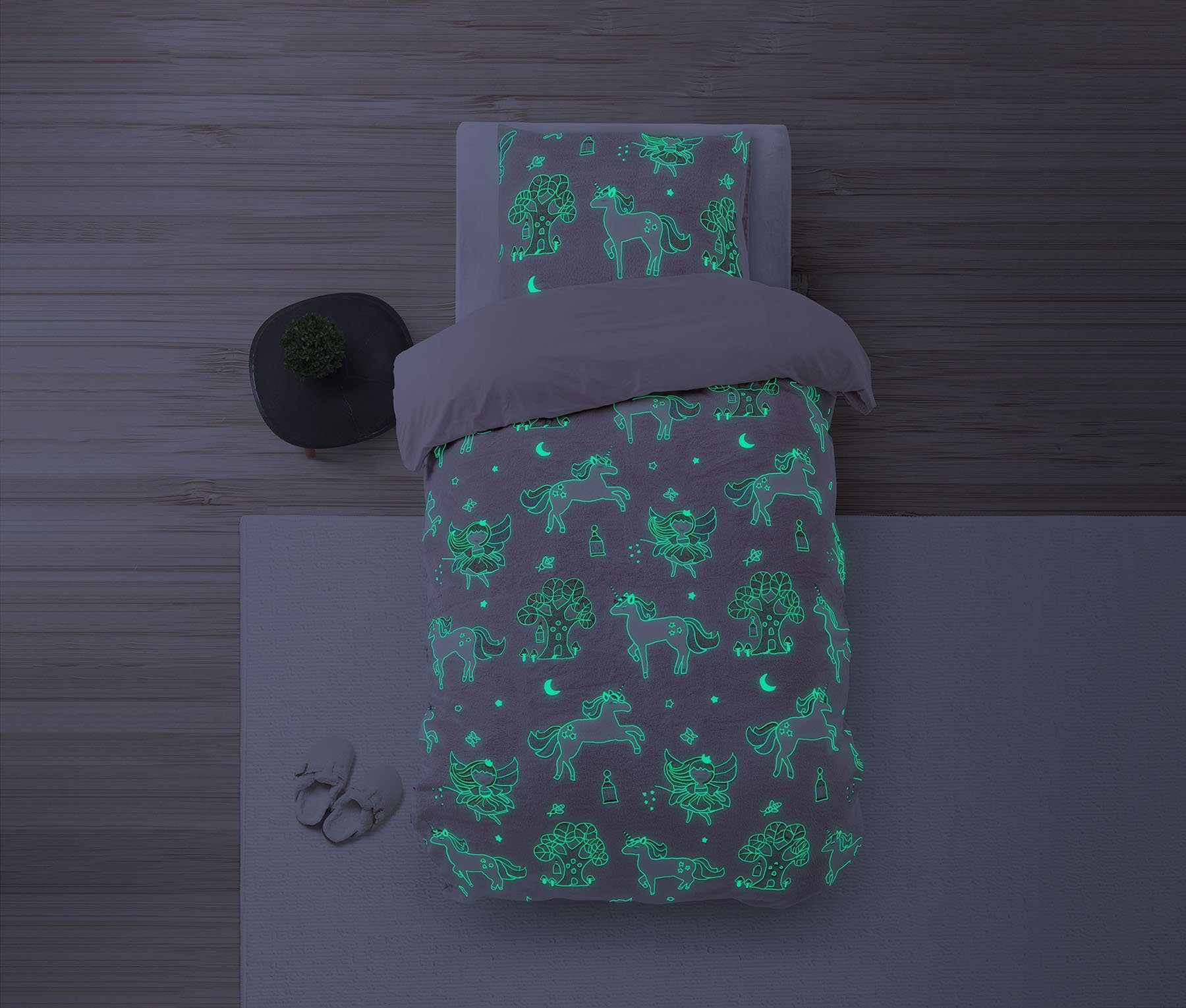 Kinderbettwäsche Glow in the Dark Bettwäsche-Set, verschiedene Muster, Sitheim-Europe, Teddy-Microfleece, 2 teilig, LEUCHTET IM DUNKEL