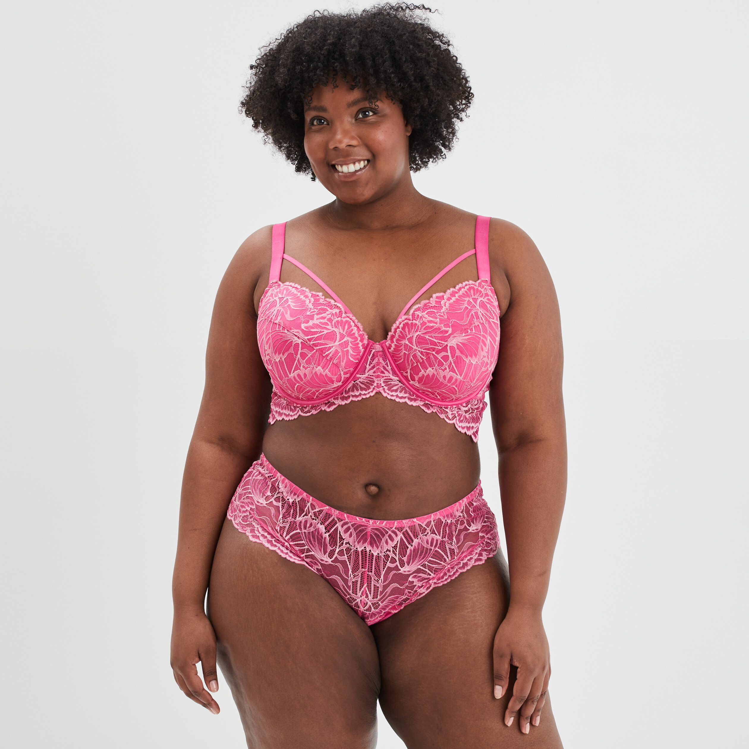 Soutien-gorge emboîtant dentelle rose fushia femme grande taille | La Halle