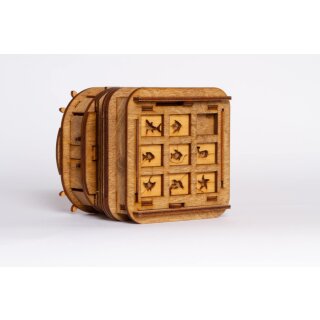 Cluebox – Jones' Locker (Multilingual)