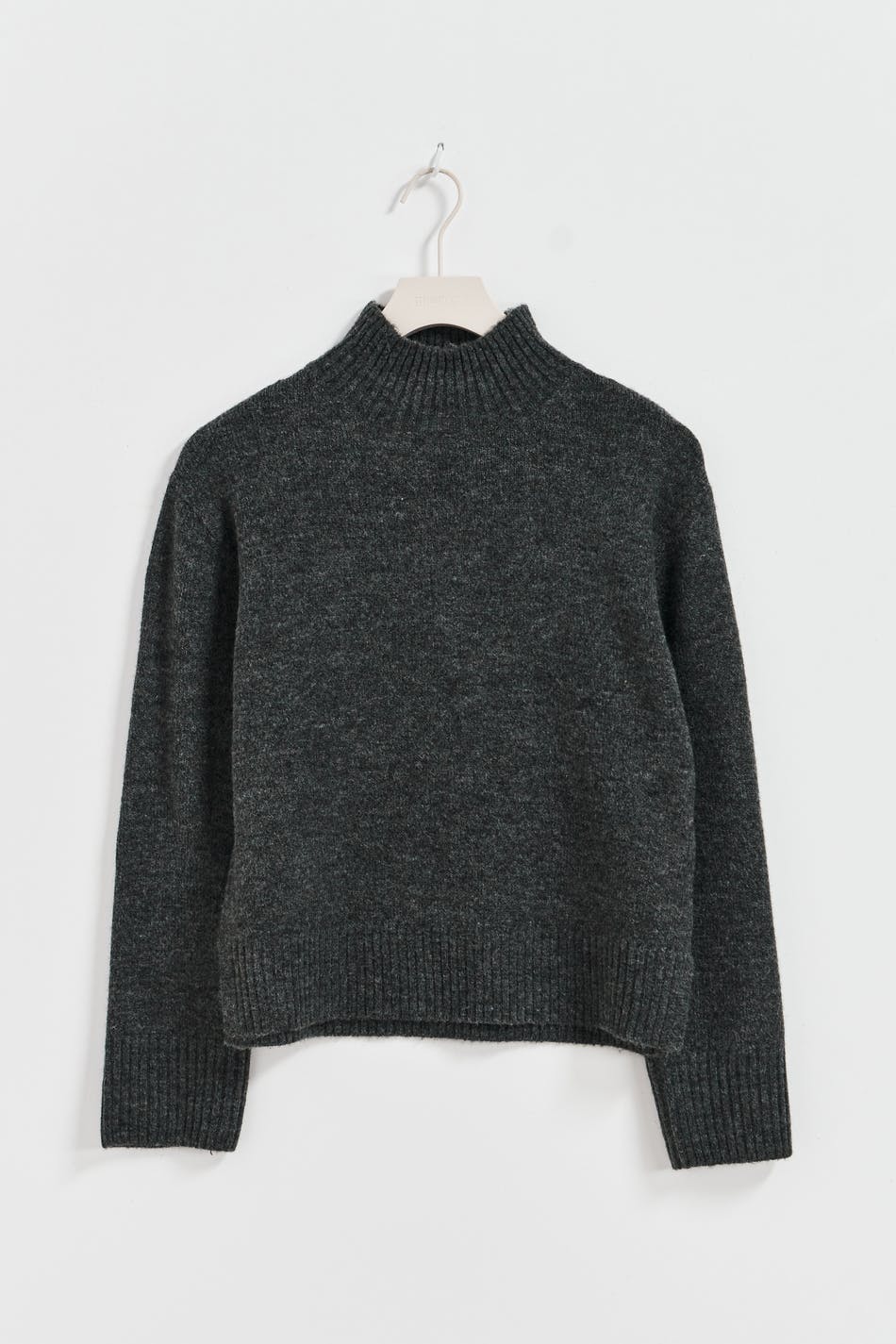 Y knitted polo sweater