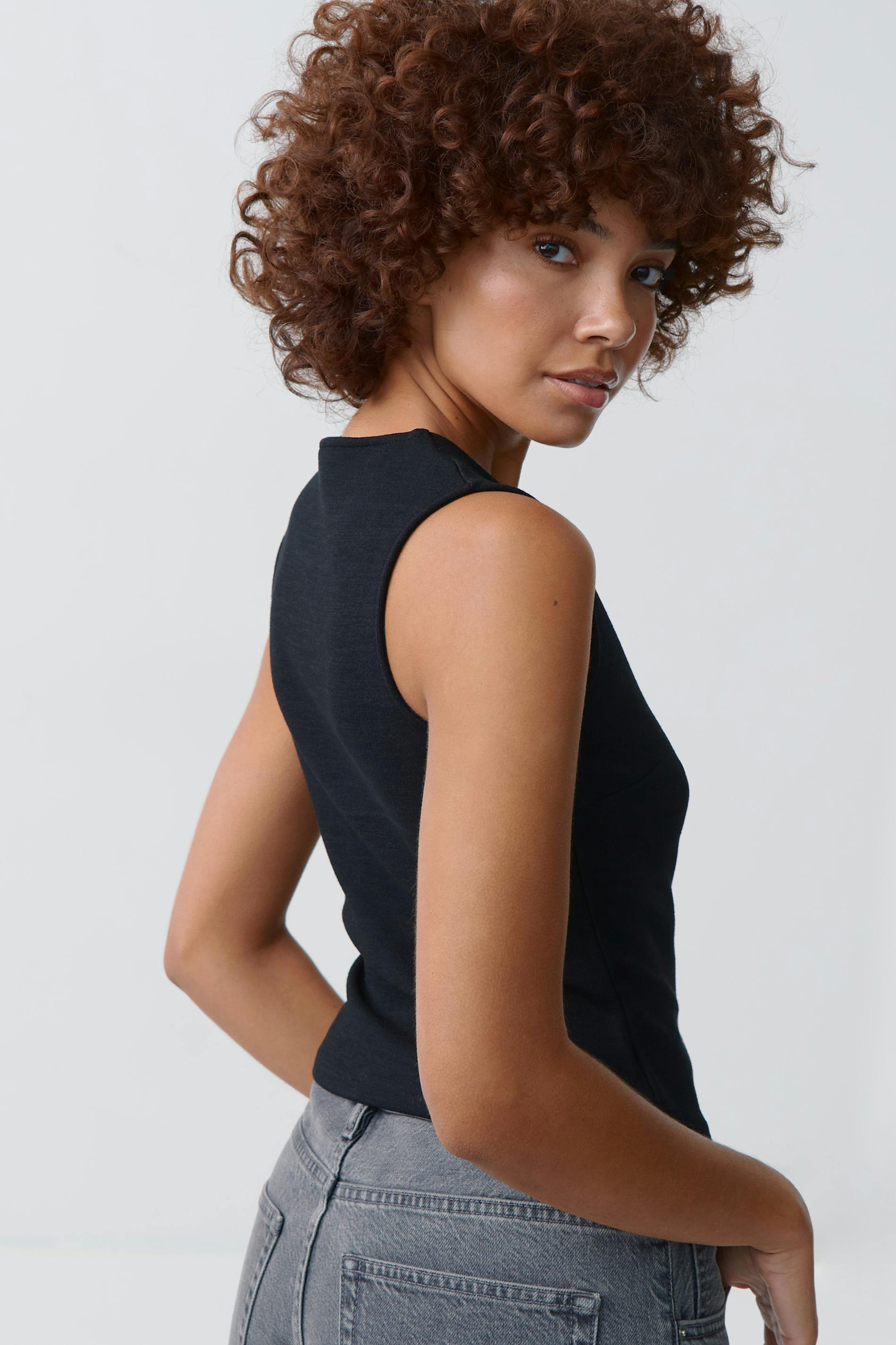 Vest top