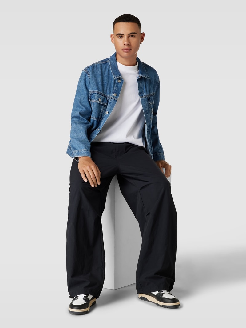 Jeansjacke mit Label-Patch in blau