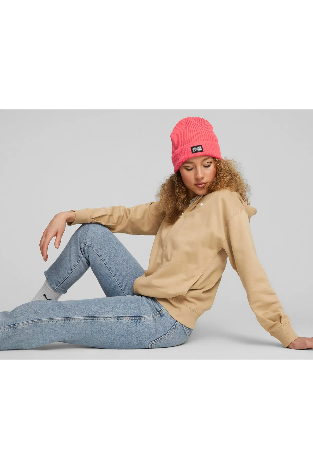 Puma  Gerippte klassische Beanie-Baskenmütze mit Umschlag 2403808 Rosa