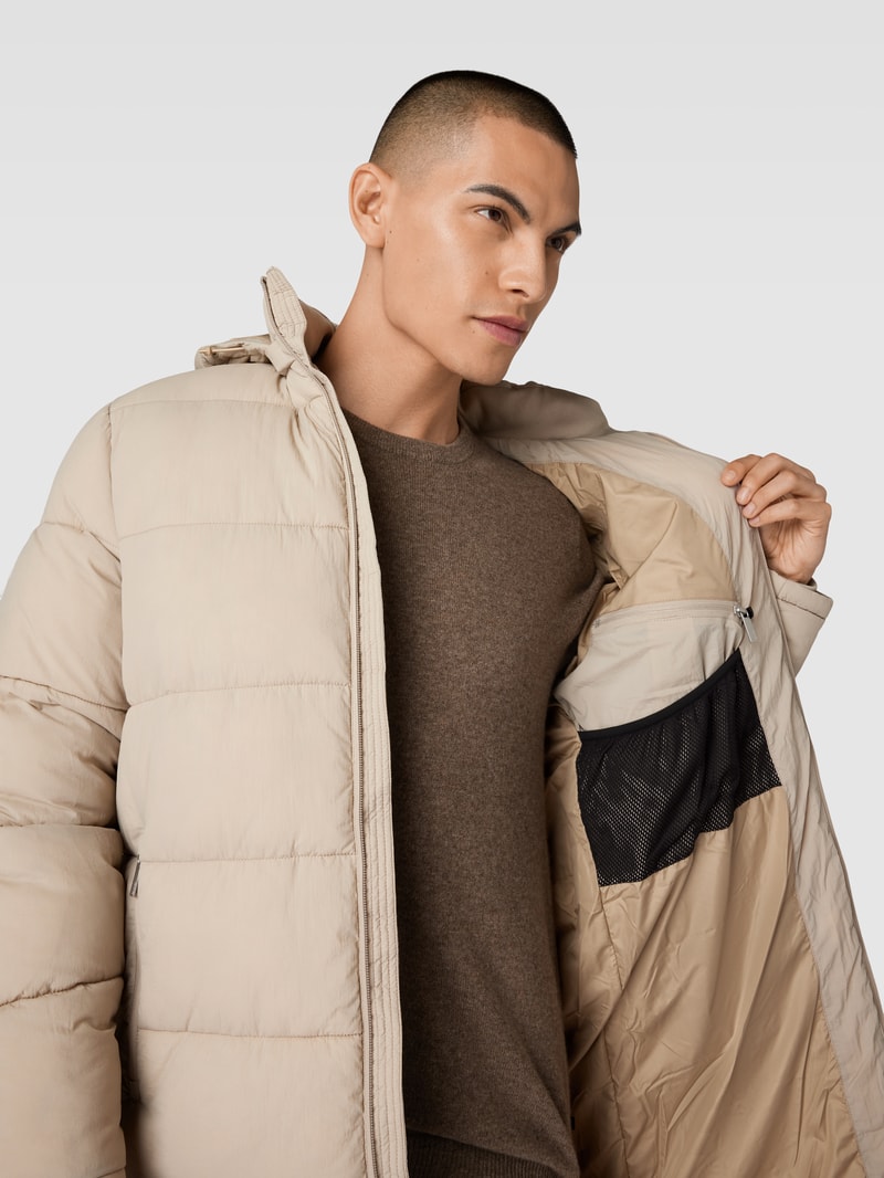 Steppmantel mit Kapuze Modell 'COOPER' in offwhite