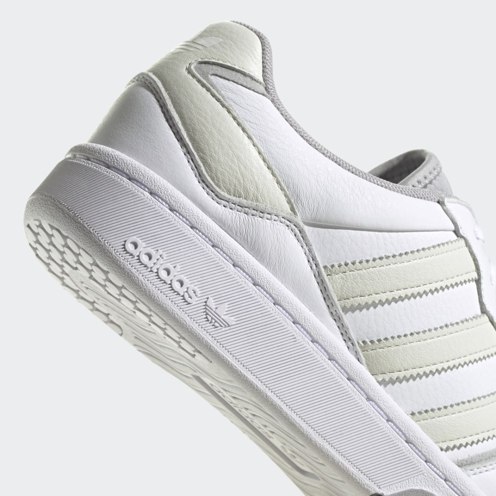 adidas Courtic GY3050 / weiss