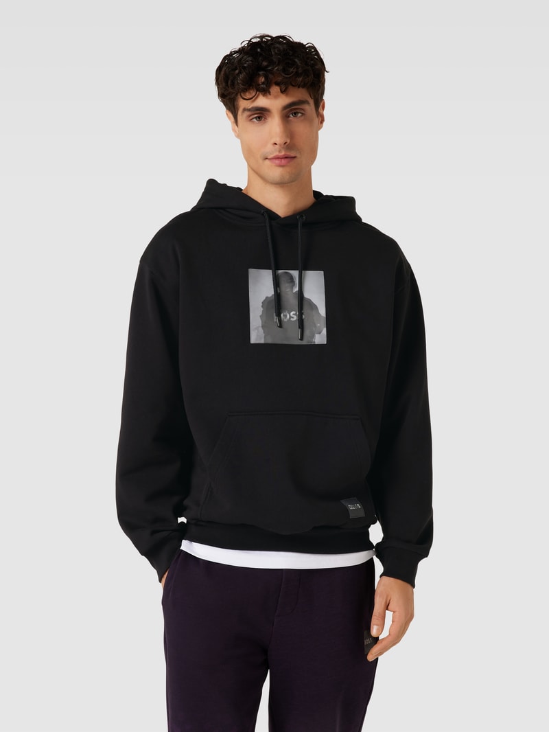 Hoodie mit Foto-Print Modell 'KHABY' in schwarz
