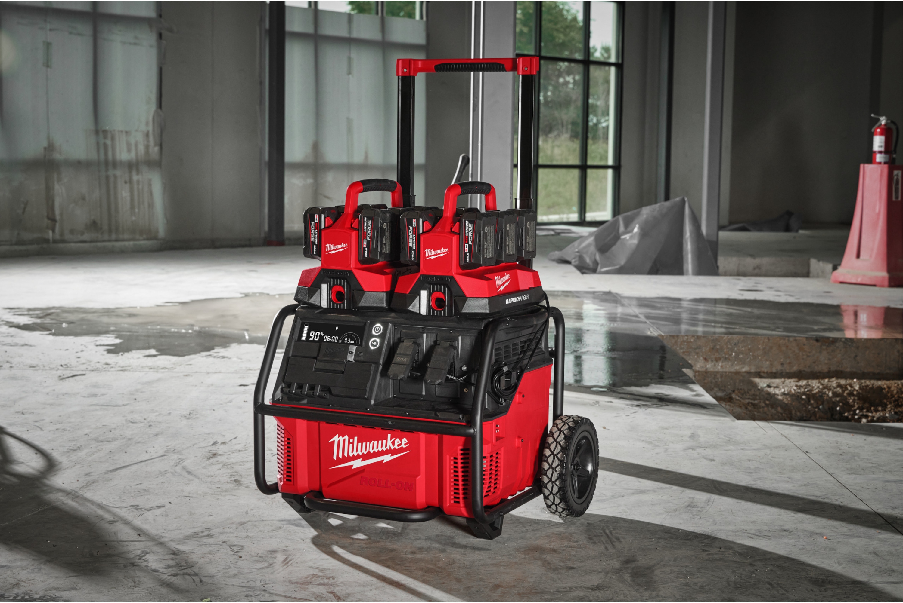 Accessoires Milwaukee 4933492133 Générateur d'alimentation à rouleau 7200/3600 W 2,5 kWh