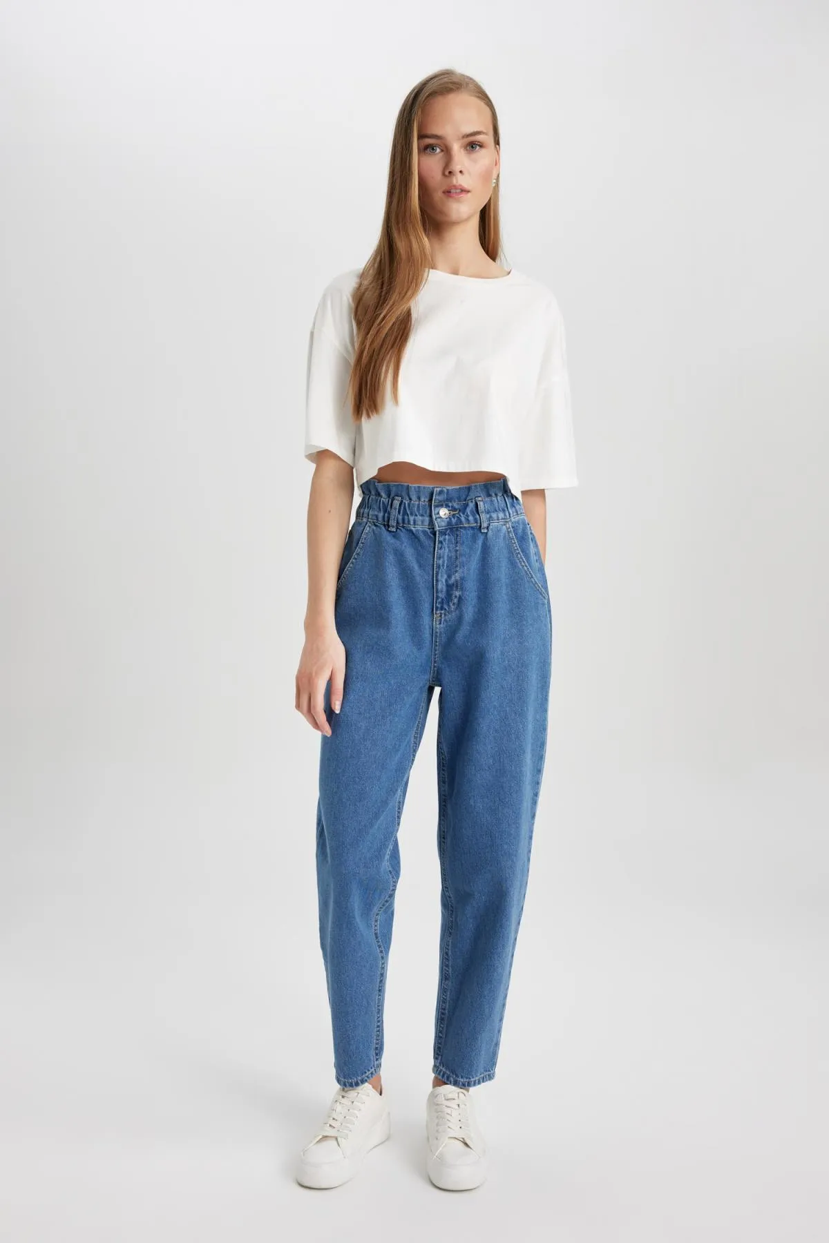 DeFacto  Paperbag-Jeans mit hoher Taille und leichtem, geradem Bein, knöchellang, B8222ax24sp
