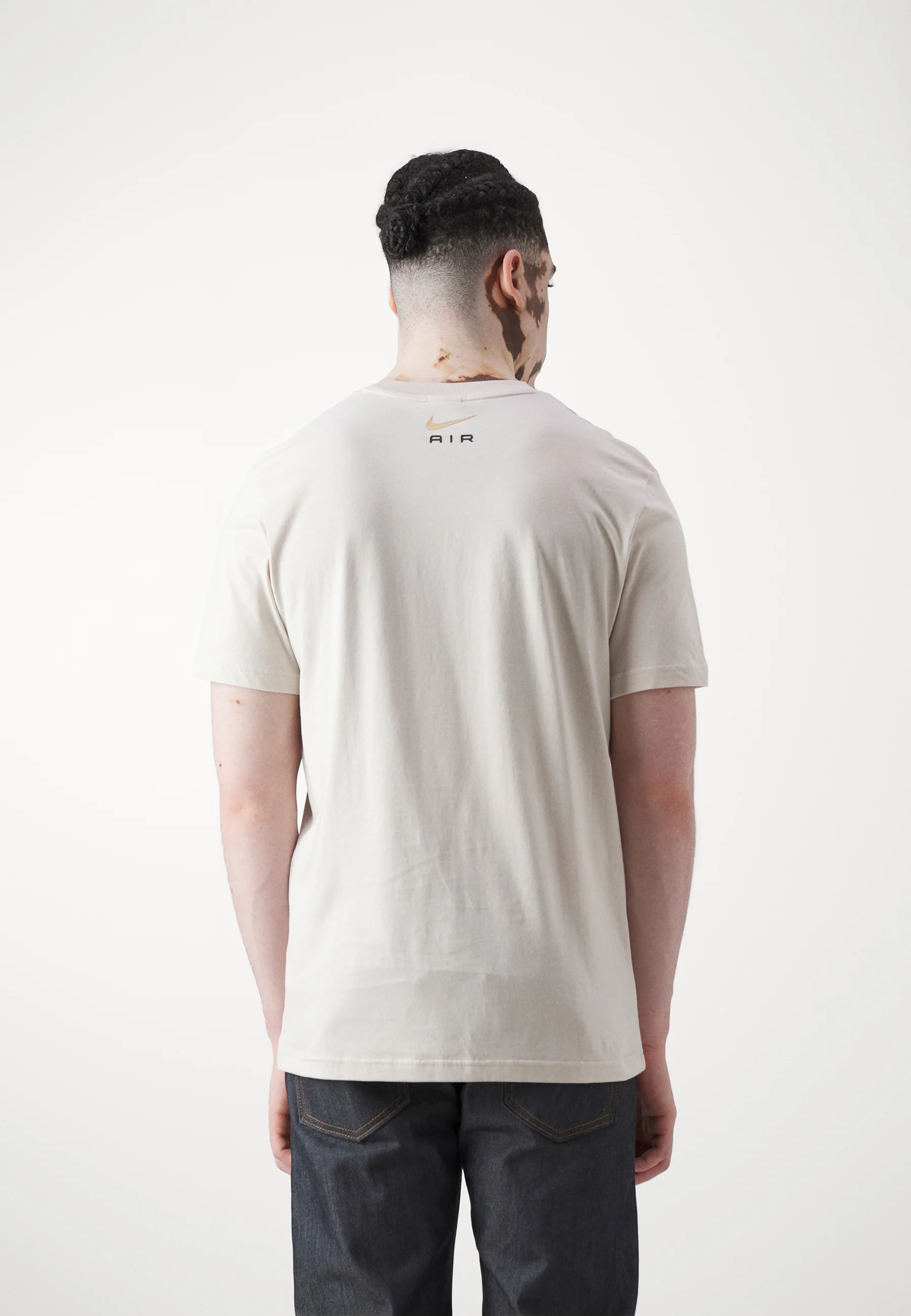 Nike Sportswear AIR GRAPHIC TEE - Camiseta con estampado