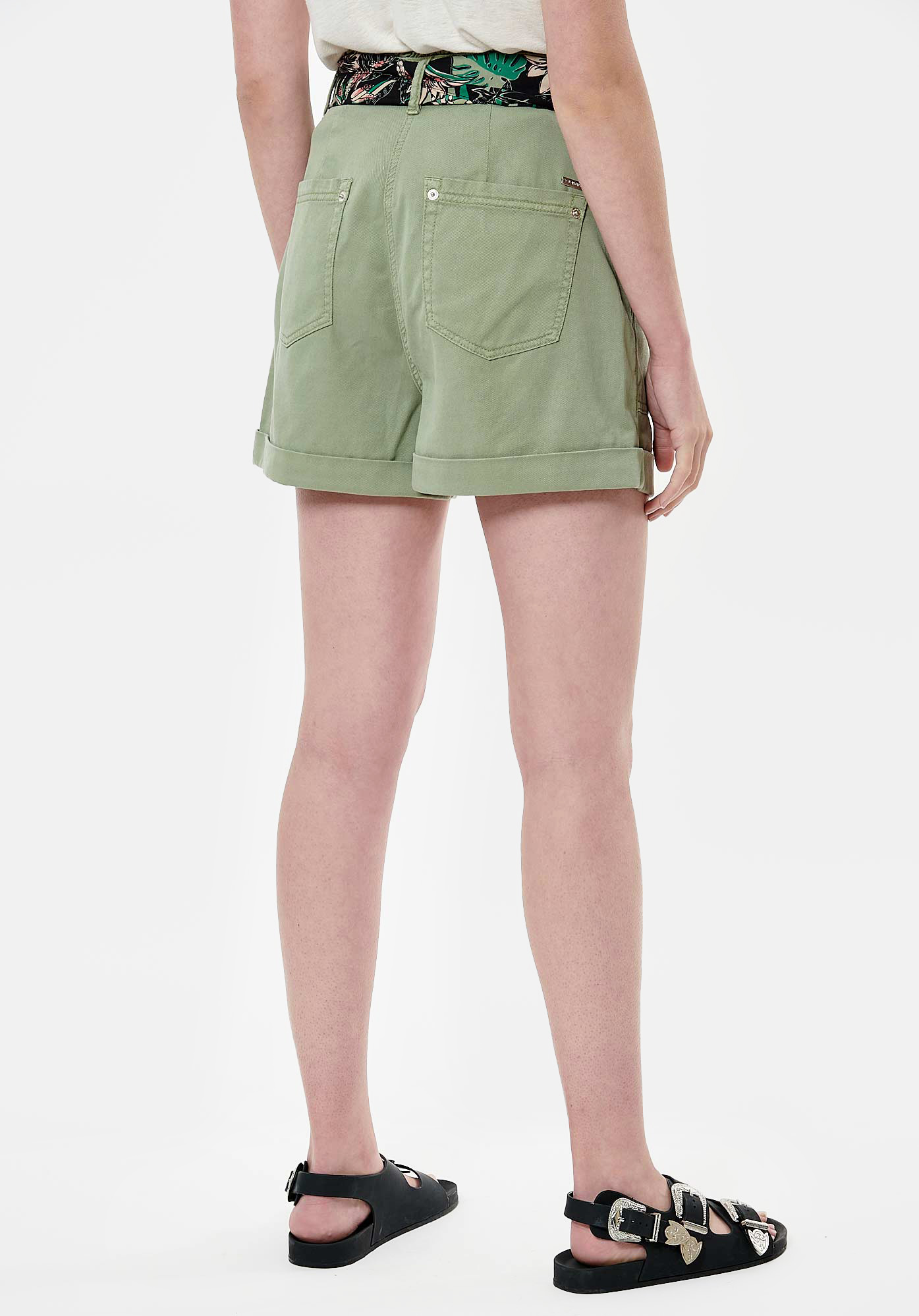 ASIA   Short kaki Femme