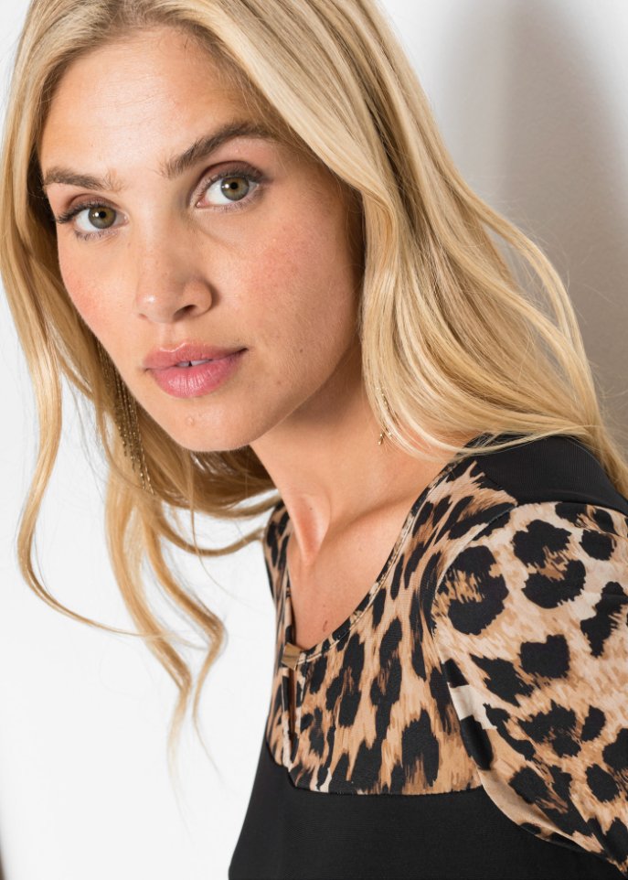 Jerseykleid mit Leoprint Details